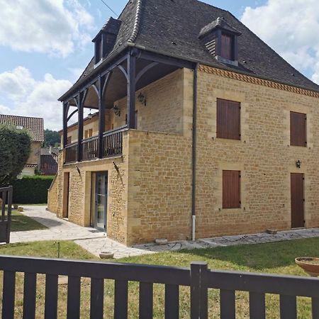 Logement Spacieux Rez-De-Chaussee, Jardin, Stationnement Devant, A 5 Minutes A Pied Du Centre De Sarlat Villa Luaran gambar